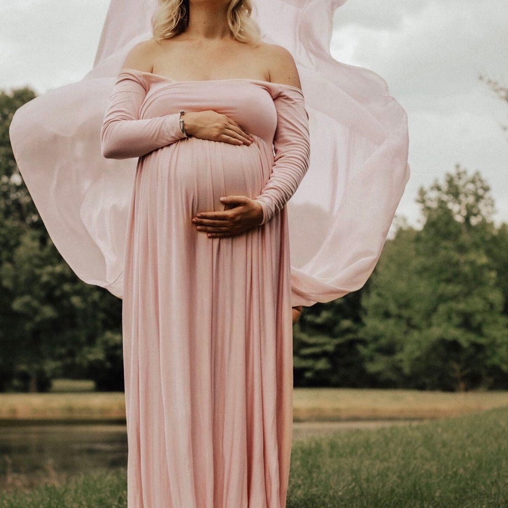 “Breanna” Maternity Prop Gown With Toss Train